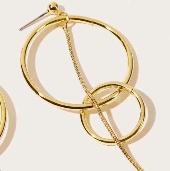 💖 2/$30 SALE Gold Rock chick dangle hoop earrings - Picture 4 of 5